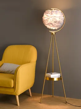 Лампиона от пера дневна спалня Скандинавски лукс нощни разтегателен творчески художествен дизайн смисъл медни настолна лампа
