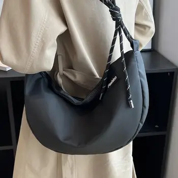 2022 Нова Мода Жените Луксозна Чанта-месинджър, Тъканно Чанта, Чанта За Равиоли, по-Голямата Голям Ежедневни Универсална Чанта На рамото